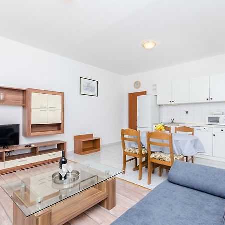 Apartments And Rooms Iva Trogir Luaran gambar