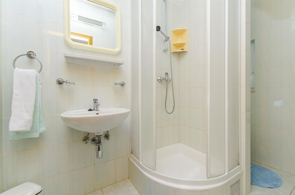 Apartments And Rooms Iva Trogir Luaran gambar