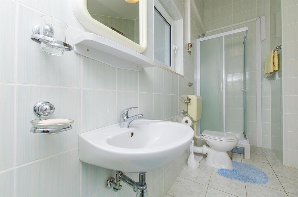 Apartments And Rooms Iva Trogir Luaran gambar