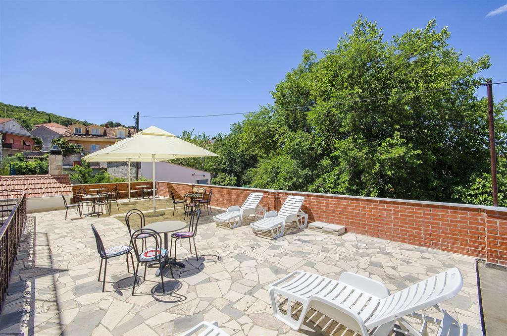 Apartments And Rooms Iva Trogir Luaran gambar