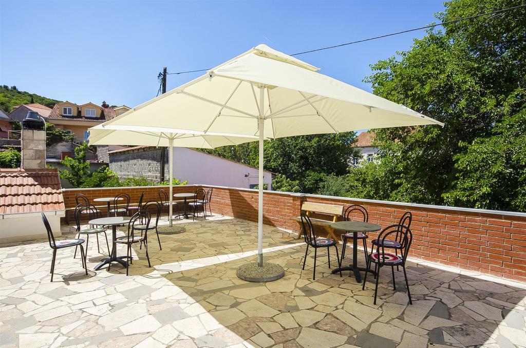 Apartments And Rooms Iva Trogir Luaran gambar