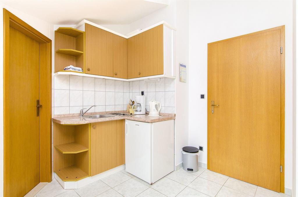 Apartments And Rooms Iva Trogir Luaran gambar