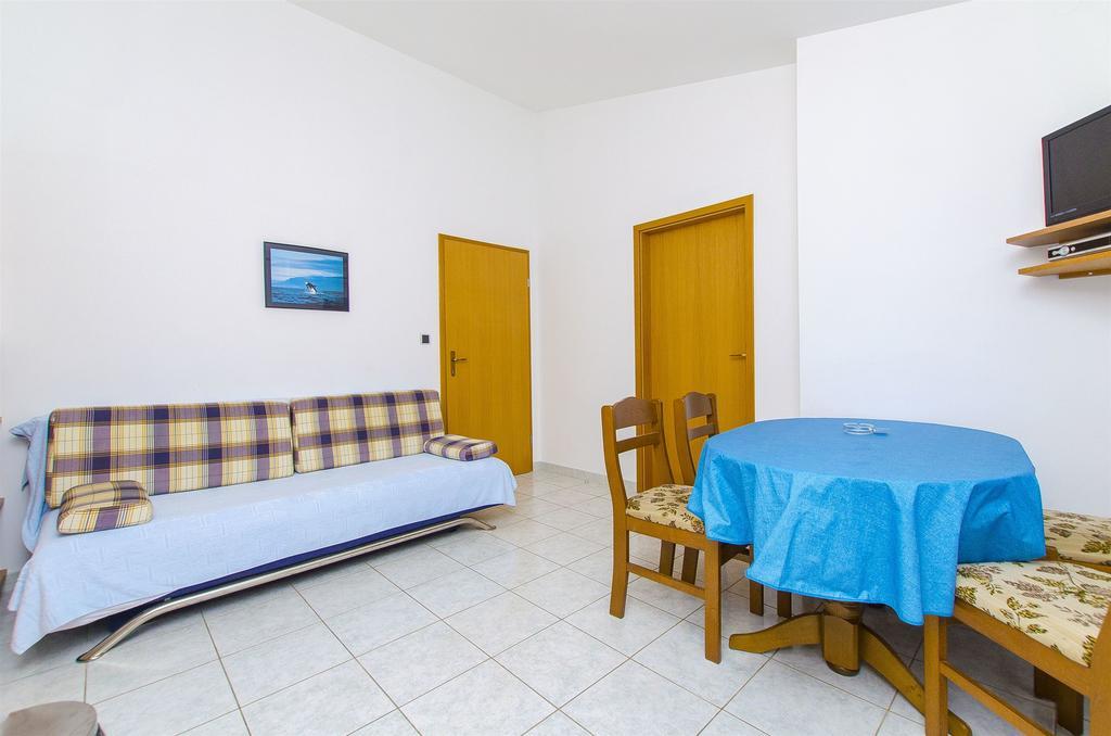 Apartments And Rooms Iva Trogir Luaran gambar