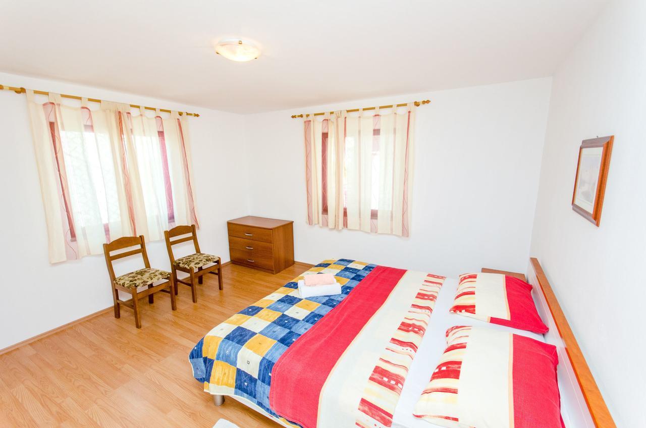 Apartments And Rooms Iva Trogir Luaran gambar