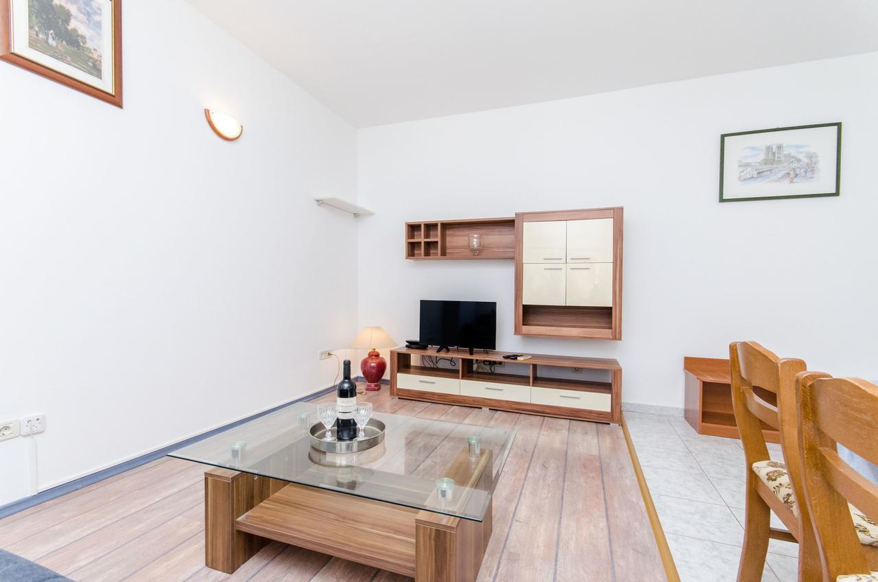 Apartments And Rooms Iva Trogir Luaran gambar